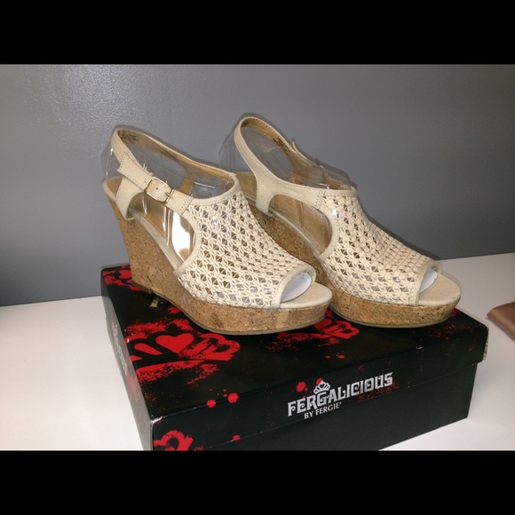 Fergalicious Ivory Woven Wedge Sandals size 8.5 - Picture 3 of 5